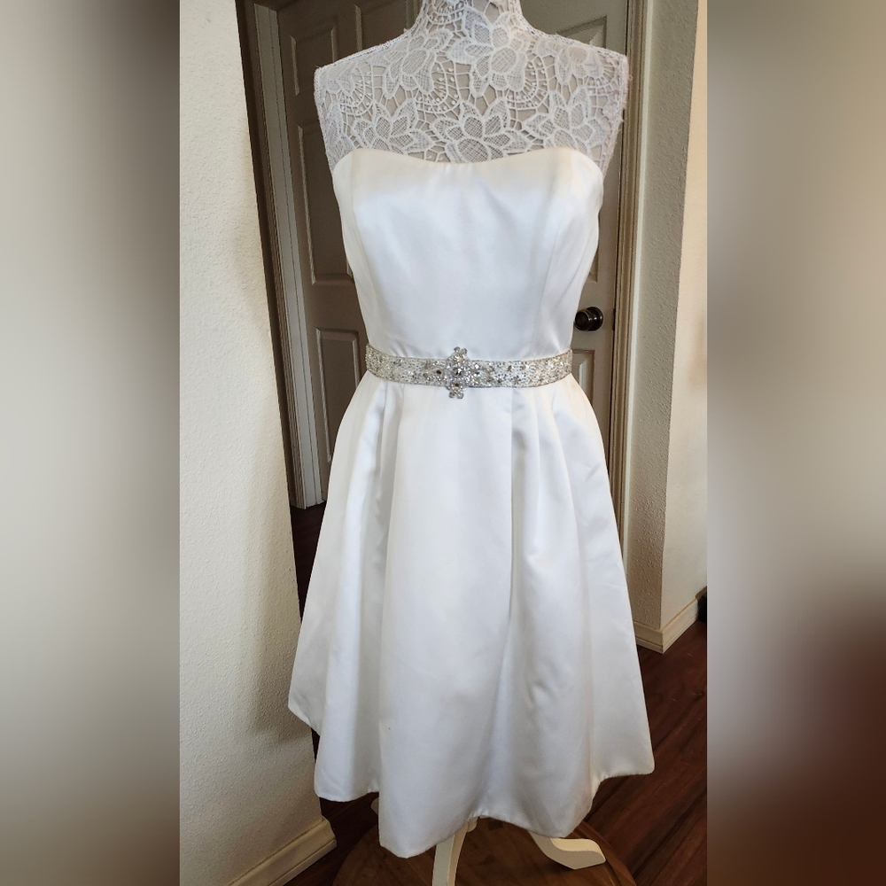 Davids Bridal Galina Tea Length Sleeveless Bridal Retro '50s '60s Gown Size 14‎